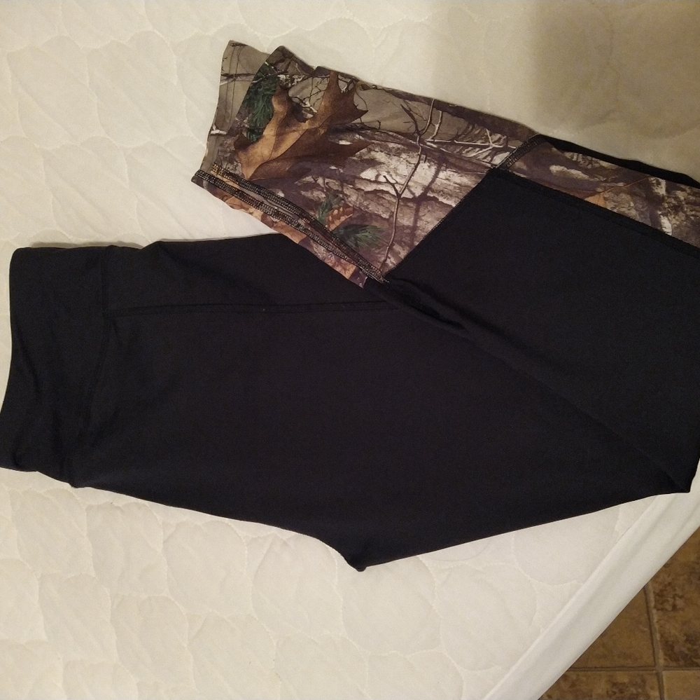 Mossy oak leggings